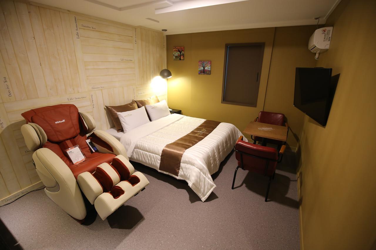 Hotel Nine Tedzson Kültér fotó